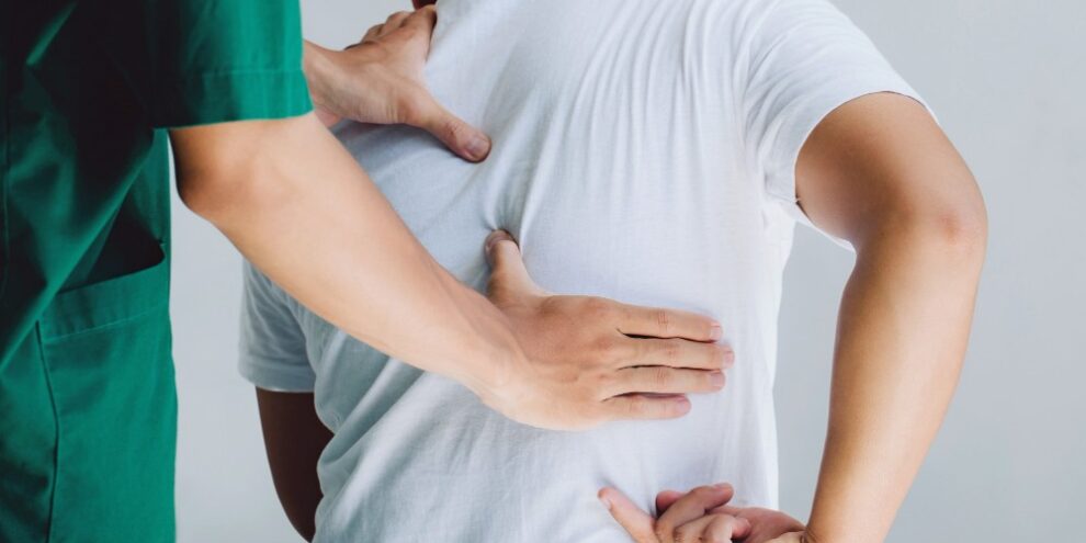 Blog male doctor therapist doing healing treatment man s back back pain patient treatment medical doctor massage back pain relief office syndrome 2025